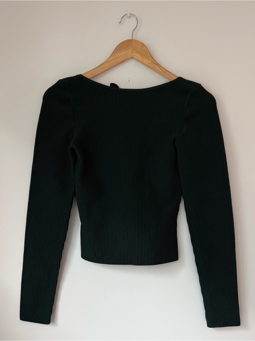 Aritzia Babaton Sculpt Knit Scoopneck Tie Back Long Sleeve Top Dark Green Size S